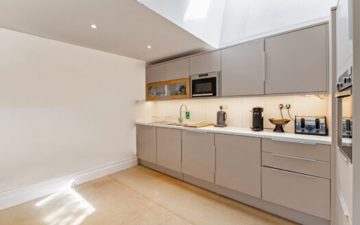 Unit 1, Ambler View, Stanstead Abbotts SG12 8HH